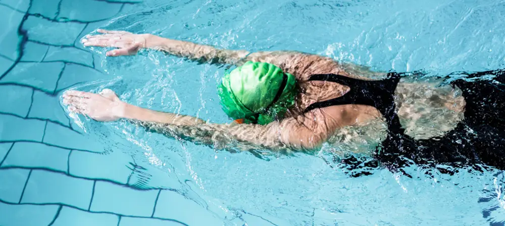 Adult swimming lessons Singapore SwimInSG